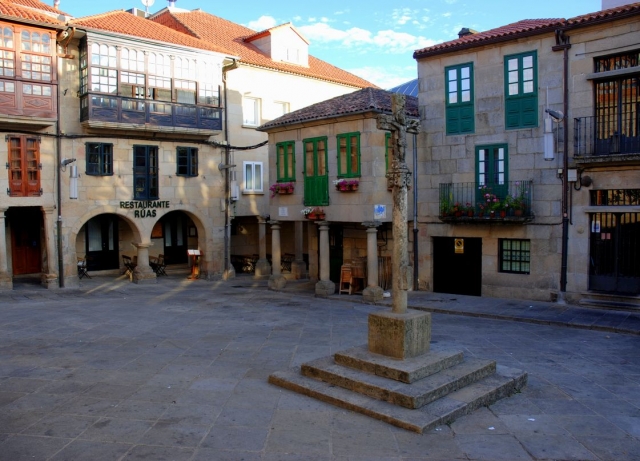  La Plaza de la Lena 